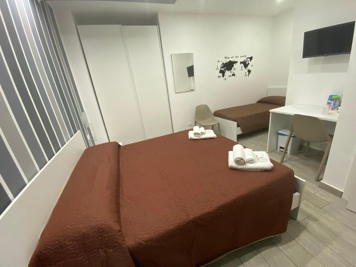 In Centro Rooms Vicino Cefalu Self-Chek-In Кампофеліче-ді-Роччелла Екстер'єр фото