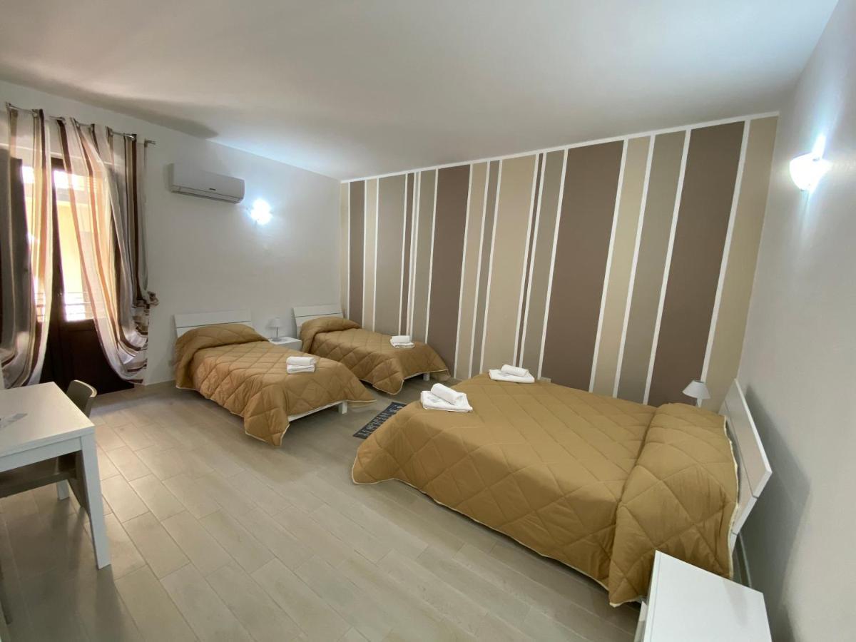 In Centro Rooms Vicino Cefalu Self-Chek-In Кампофеліче-ді-Роччелла Екстер'єр фото